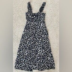 EUC ZARA Stylish Black and white button front cheetah Dress